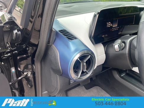 Used 2024 Chevrolet Equinox EV LT FWD image 26