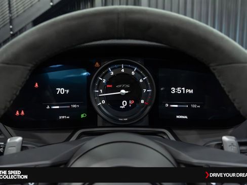 Used 2024 Porsche 911 Targa 4 GTS w/ Premium Package image 34