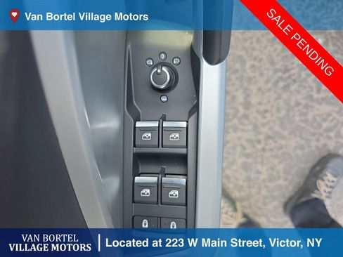 Used 2020 Audi Q3 2.0T Premium w/ Convenience Package AWD/4WD image 13