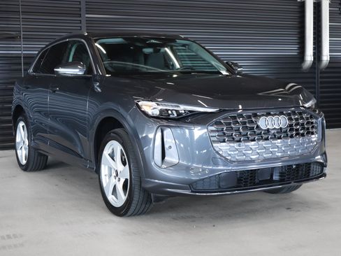 New 2025 Audi Q5 Premium Plus w/ Premium Plus AWD/4WD image 14