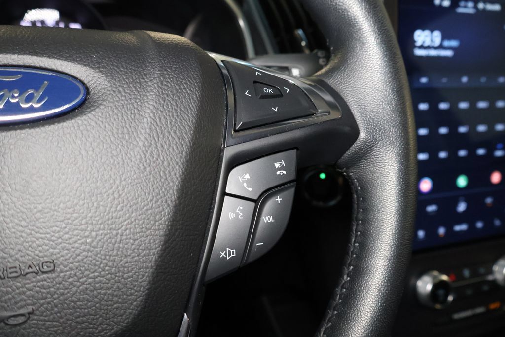 Used 2021 Ford Edge SEL w/ Convenience Package AWD/4WD image 22