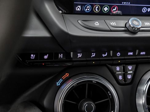 Used 2022 Chevrolet Camaro ZL1 image 52