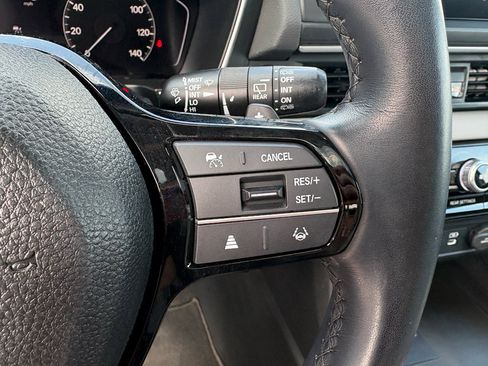 Certified 2024 Honda Pilot Touring image 15