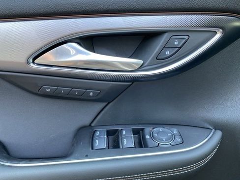 New 2025 Buick Envision Sport Touring image 13