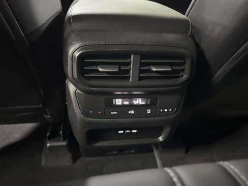 Used 2025 Honda Pilot EX-L image 41