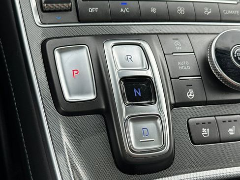 Used 2023 Hyundai Santa Fe Calligraphy image 32