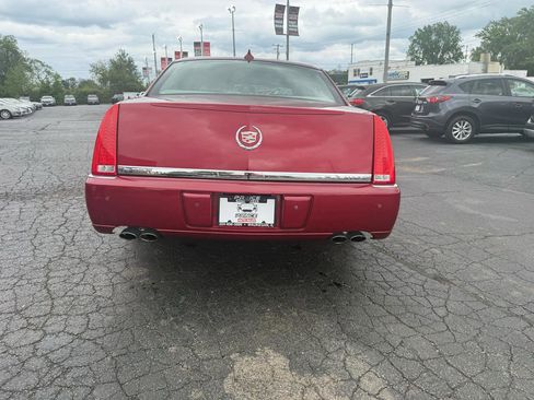 Used 2010 Cadillac DTS Luxury FWD image 6