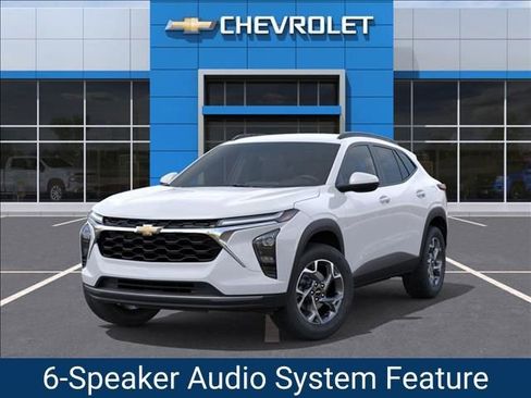 New 2026 Chevrolet Trax LT w/ Driver Confidence Package image 6