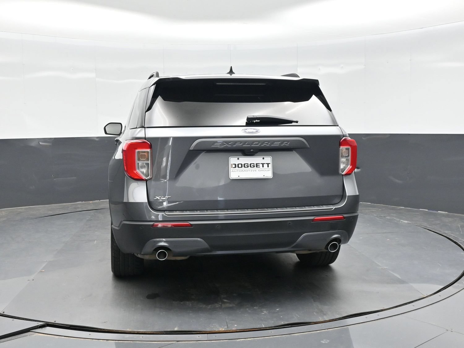 Certified 2023 Ford Explorer XLT w/ Equipment Group 202A RWD image 7
