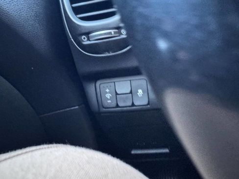 Used 2017 Kia Soul + image 33