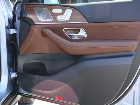 Used 2025 Mercedes-Benz GLE 350 4MATIC image 28