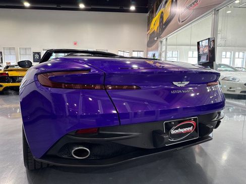 Used 2019 Aston Martin DB11 Volante image 37