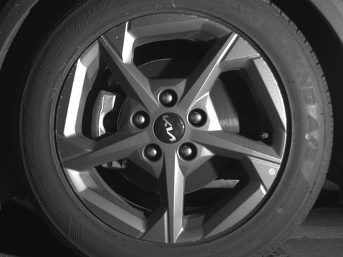 Used 2025 Kia K4 FWD image 12