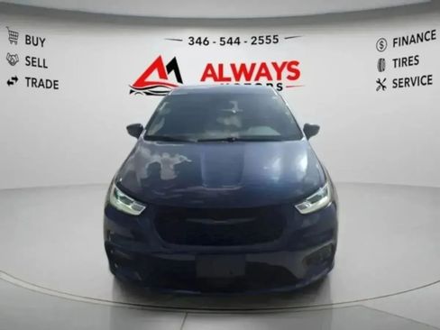 Used 2022 Chrysler Pacifica Touring-L w/ S Appearance Package FWD image 5
