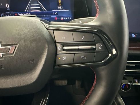 Used 2024 Chevrolet Traverse RS image 21