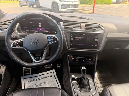 Certified 2024 Volkswagen Tiguan SE R-Line AWD/4WD image 10
