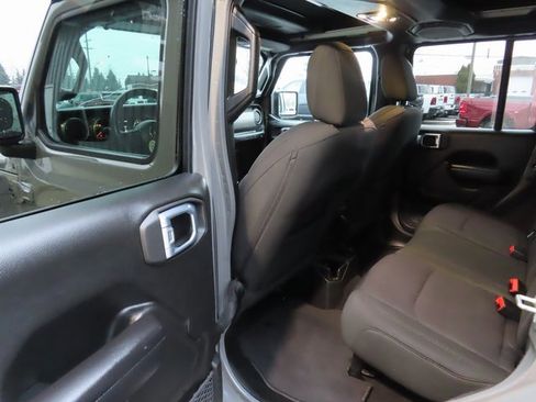Used 2021 Jeep Wrangler Unlimited Sport image 20
