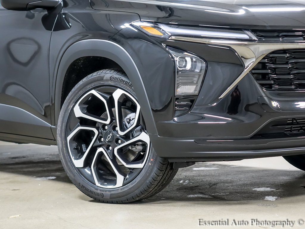 New 2026 Chevrolet Trax RS w/ Driver Confidence Package FWD image 4