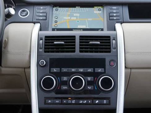 Used 2016 Land Rover Discovery Sport HSE AWD/4WD image 24