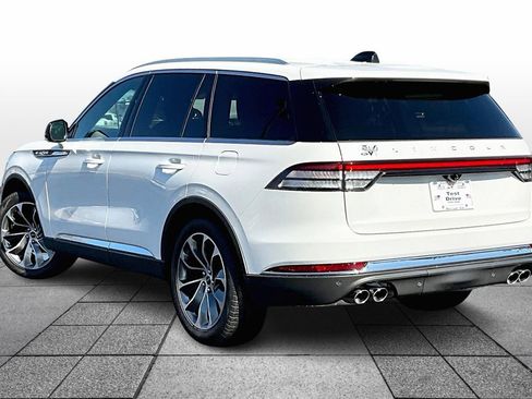 New 2025 Lincoln Aviator Reserve w/ Illumination Package image 3