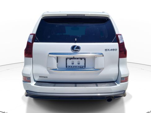Used 2021 Lexus GX 460 Premium w/ Accessory Package AWD/4WD image 5