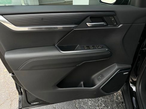 New 2026 GMC Acadia Elevation w/ Elevation Premium Package FWD image 11
