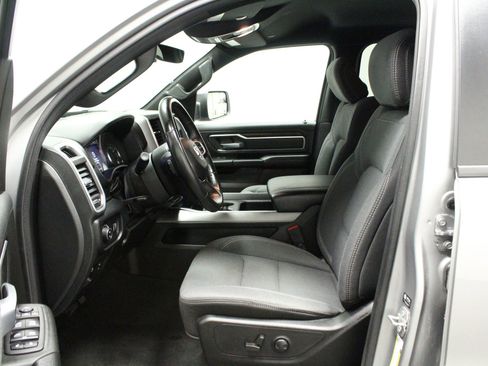 Used 2022 RAM 1500 Big Horn AWD/4WD image 17