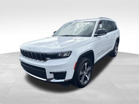 Certified 2023 Jeep Grand Cherokee L Limited AWD/4WD image 8