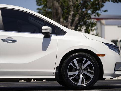 Used 2024 Honda Odyssey Touring image 6