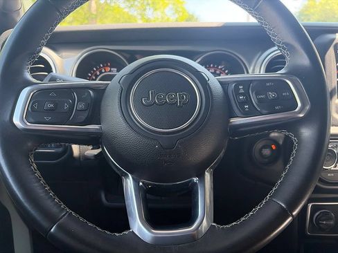 Used 2021 Jeep Wrangler Unlimited Sahara w/ Safety Group AWD/4WD image 11