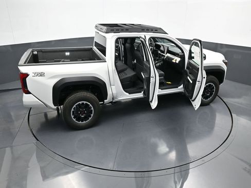 New 2024 Toyota Tacoma TRD Off-Road image 42