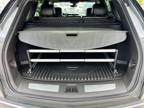 Used 2025 Cadillac XT5 Premium Luxury w/ Technology Package AWD/4WD image 28