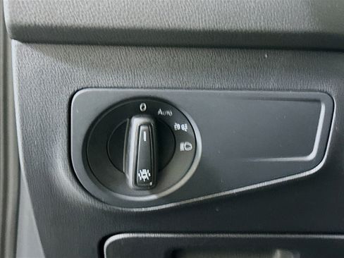 Used 2024 Volkswagen Tiguan S image 17