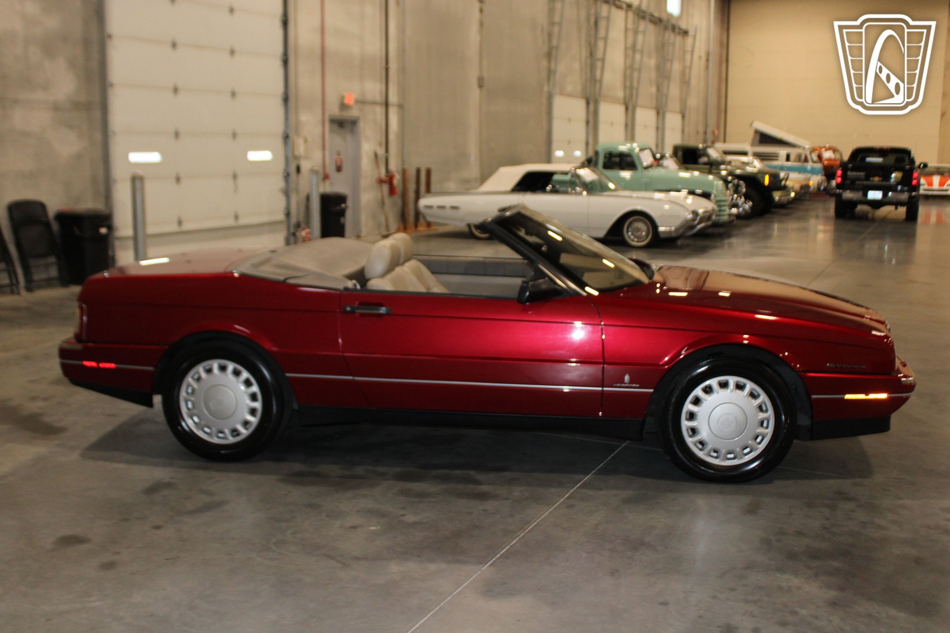 Used 1993 Cadillac Allante FWD image 6