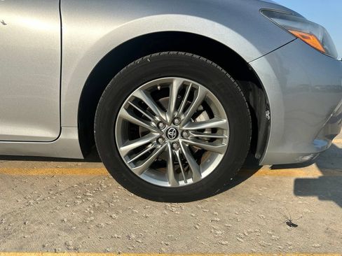 Used 2015 Toyota Camry SE FWD image 28
