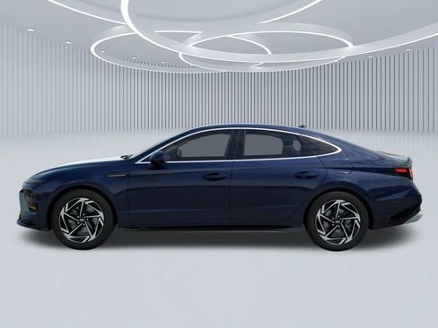 New 2026 Hyundai Sonata SEL FWD image 3