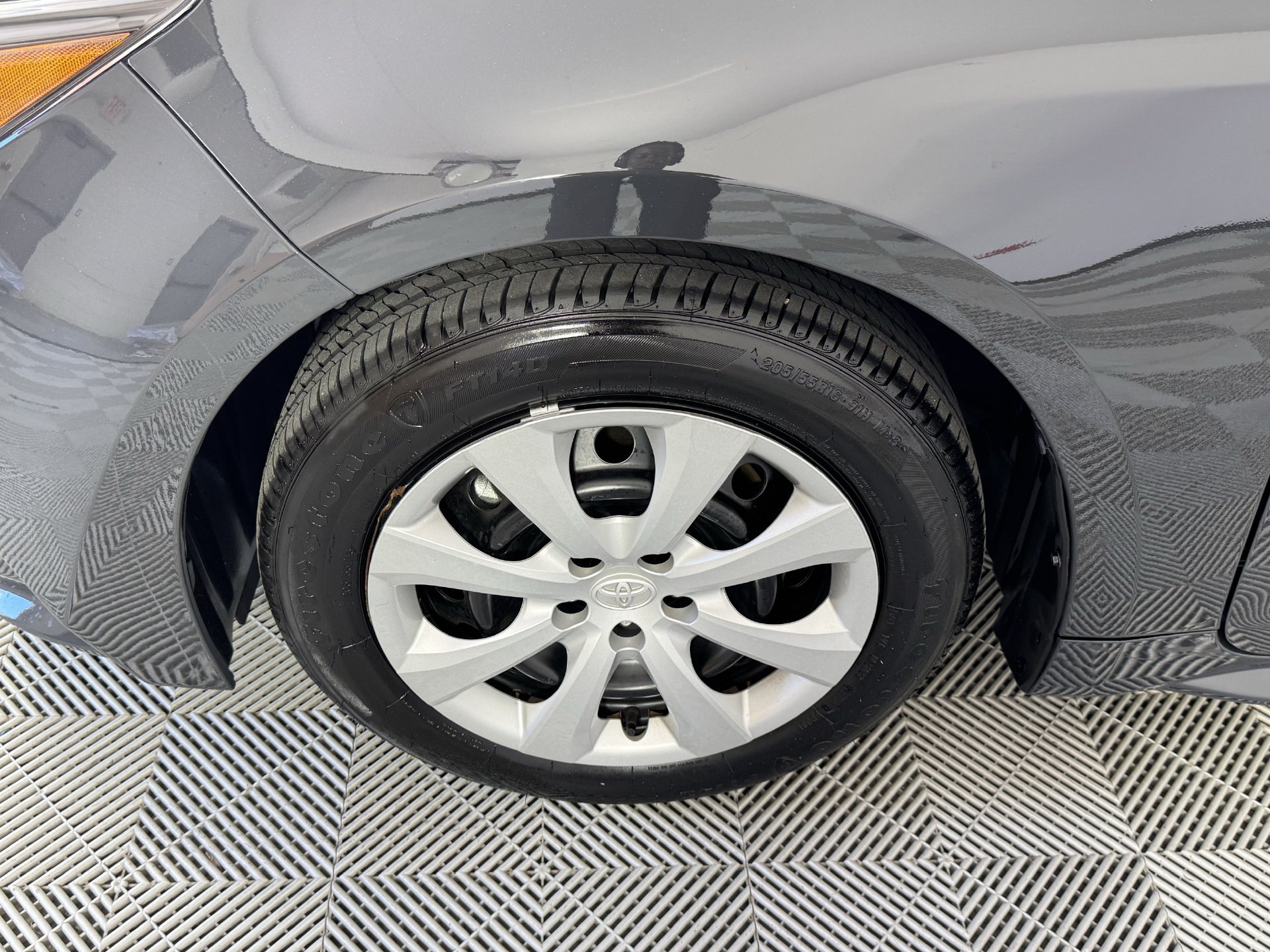Certified 2026 Toyota Corolla LE FWD image 31