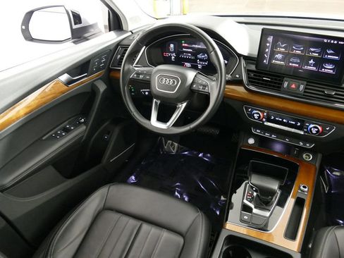 Used 2023 Audi Q5 Premium Plus AWD/4WD image 9