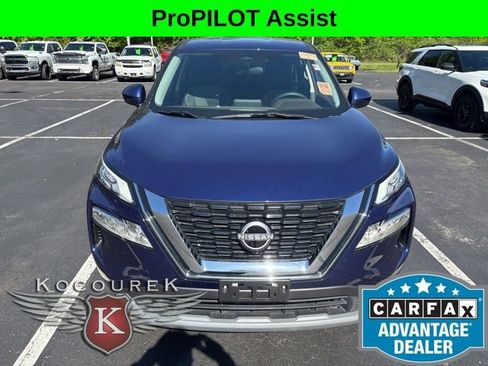 Used 2023 Nissan Rogue SV AWD/4WD image 5