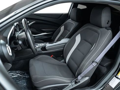 Used 2016 Chevrolet Camaro SS RWD image 19