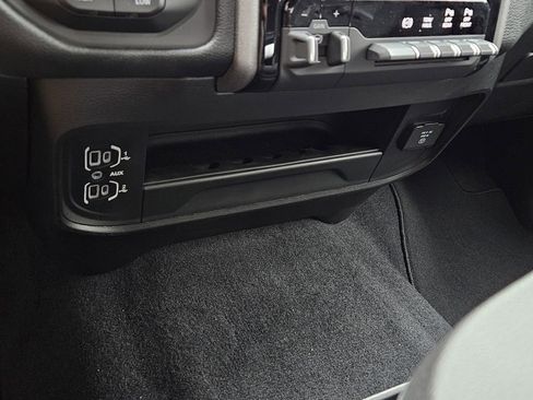 New 2026 RAM 2500 Tradesman AWD/4WD image 19