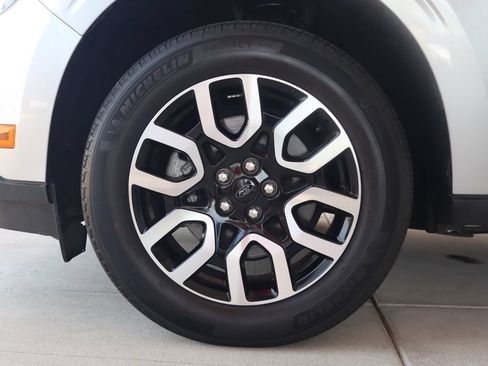 Used 2023 Ford Maverick Lariat w/ Lariat Luxury Package AWD/4WD image 5