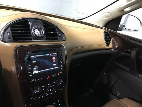 Used 2016 Buick Enclave Premium w/ Experience Buick Package FWD image 27