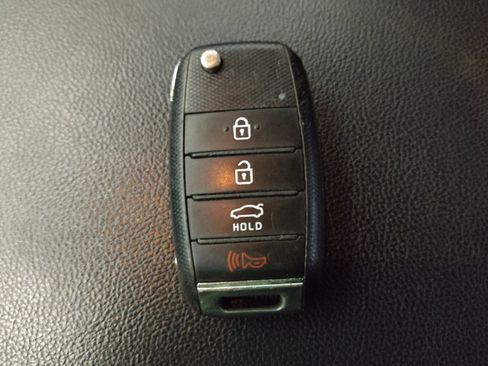 Used 2020 Kia Optima LX FWD image 32