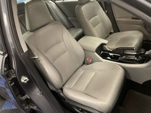 Used 2017 Honda Accord EX-L image 25