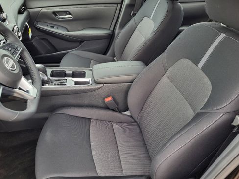 New 2025 Nissan Sentra SV w/ All-Weather Package image 11