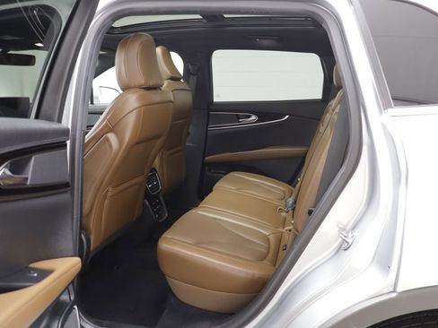 Used 2022 Lincoln Nautilus Reserve AWD/4WD image 15