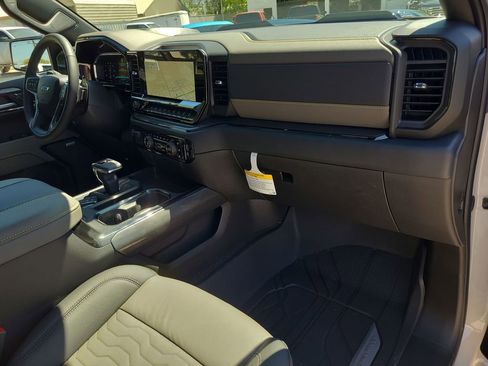 New 2026 Chevrolet Silverado 1500 ZR2 image 30