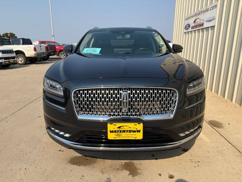 Used 2023 Lincoln Nautilus Reserve w/ Equipment Group 202A AWD/4WD image 3