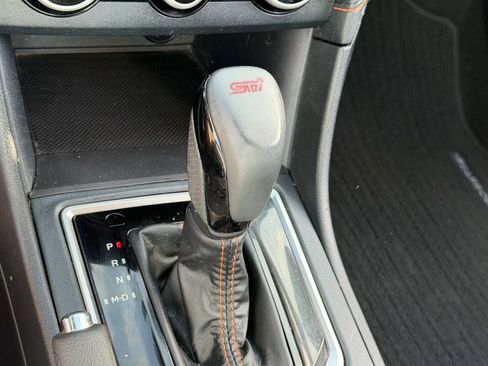 Used 2019 Subaru Crosstrek 2.0i Limited w/ Moonroof Package AWD/4WD image 25